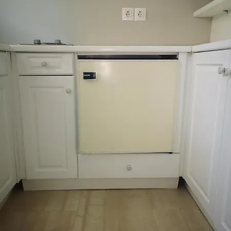 Androniki Apartment *